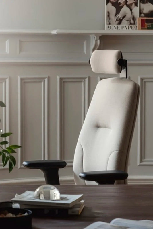 Choosing the best ergonomic office chair for backpain
